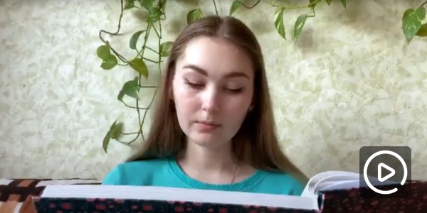 Крылатый, мохнатый, да масляный